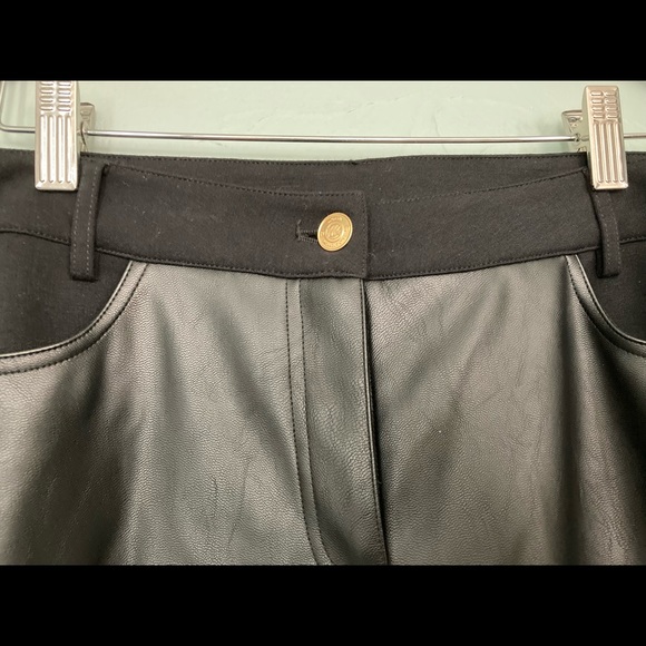 MK NWT 8 Black w faux leather on front - Picture 4 of 10